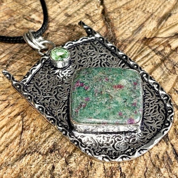 Ruby Fuchsite Pendant 2 1/2” - Picture 7 of 8